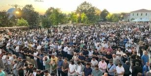 Haniye’ye düzenlenen suikast yürüyüşle protesto edildi
