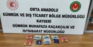 Kargoyla gönderilen uyuşturucu alıcısına ulaşmadan yakalandı