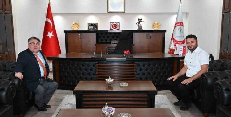 Rektör Özölçer, Dekan Akpınar’ı makamında kabul etti
