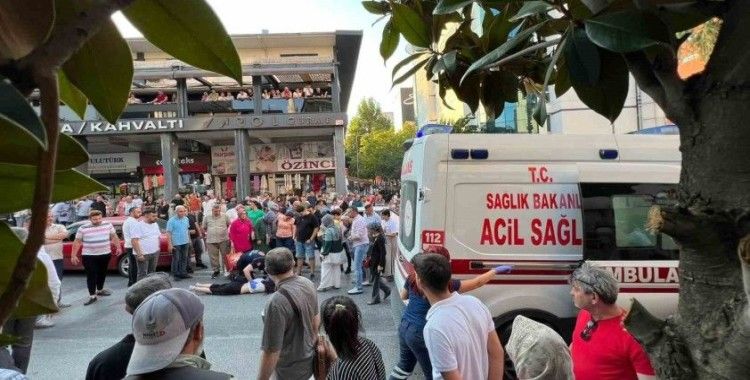 Yaya geçidinden karşıya geçen kadına araba çarptı
