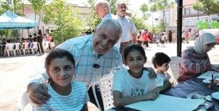 Başkan Şadi Özdemir Minareliçavuş’ta yaz atölyelerine katıldı
