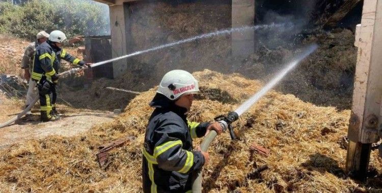 Defne’de samanlıkta çıkan yangın eve sıçramadan söndürüldü
