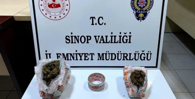 Şüpheli araçtan uyuşturucu çıktı