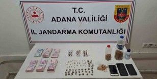 Adana’da 219 gram bonzai ele geçirilirken olayla ilgili 4 şüpheli yakalandı
