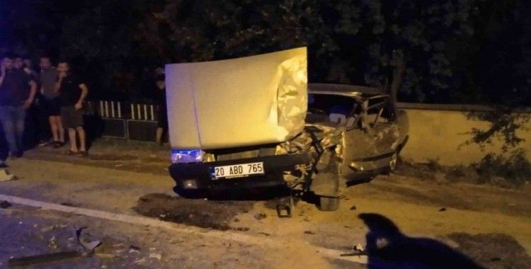 Kaza yapan otomobillere tır çarptı: 1 ölü, 1 yaralı
