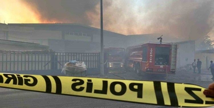 Gaziantep’te elyaf fabrikasında korkutan yangın
