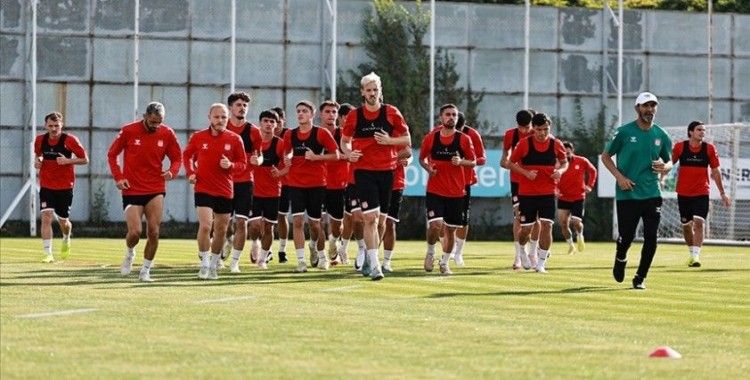 Sivasspor, Süper Lig'de yarın Trabzonspor'u konuk edecek