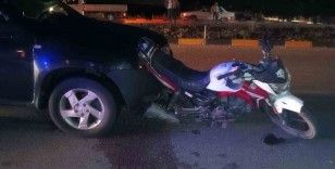 Burdur-Antalya yolunda otomobil motosiklete çarptı: 1 yaralı
