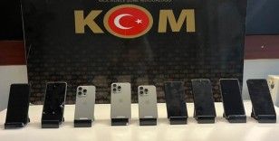 Malatya'da kaçak telefon operasyonu