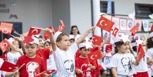 Başkan Seçer: "Bağımsızlık mücadelesinin zaferle taçlandığı gündür bugün"
