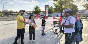 Askerlerin cephede tükettiği kuru ekmeği yaptırıp dağıttılar
