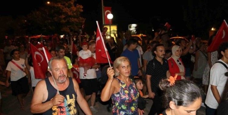 Fethiye’de Zafer Alayı coşkulu geçti
