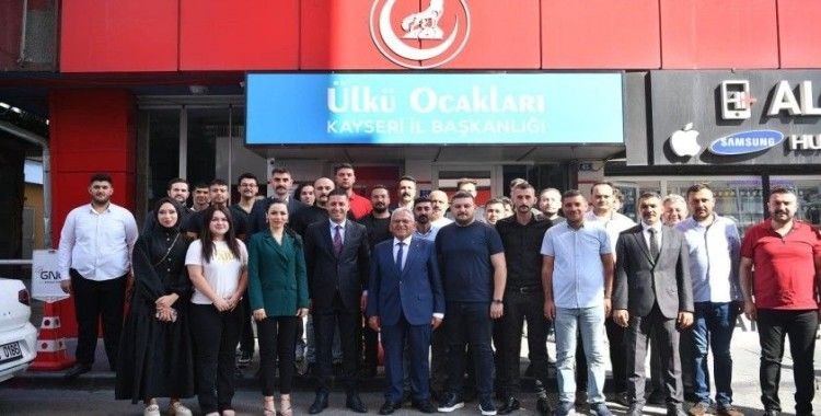 Başkan Büyükkılıç’tan Ülkü Ocakları’na ziyaret
