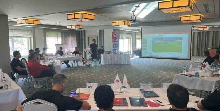 TFF Antrenör Eğitim Programları Erzurum’da sürüyor
