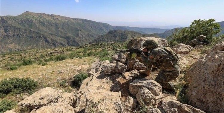 Fırat Kalkanı bölgesinde 8 PKK/YPG'li terörist etkisiz hale getirildi