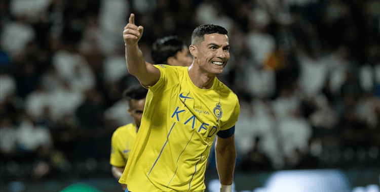 Cristiano Ronaldo, futbol tarihinde 900 gol atan ilk futbolcu oldu