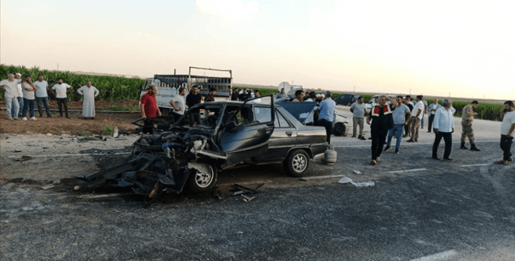 Mardin'de iki otomobilin çarpışması sonucu 5'i çocuk 9 kişi yaralandı