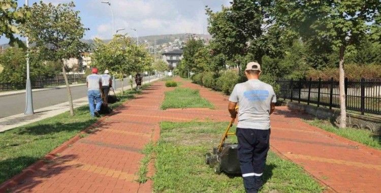 Serdivan’da yollar temiz ve bakımlı
