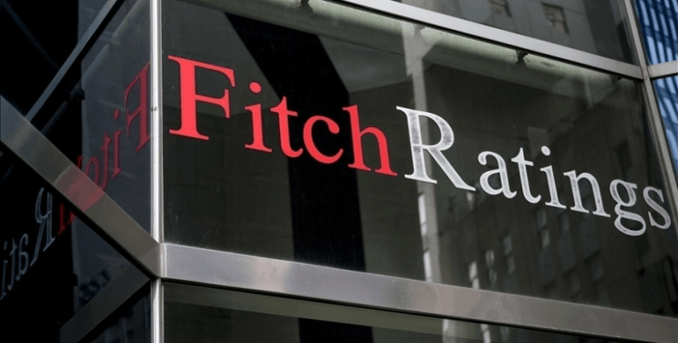 Fitch, Türkiye'de sıkı para politikasının sürmesiyle enflasyon beklentilerinin iyileşeceğini öngörüyor