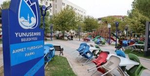 Yunusemre’de parklara bakım onarım çalışması
