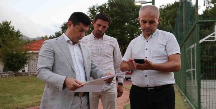 Başkan Ünlü, İçmeler Mahallesi’nde incelemelerde bulundu
