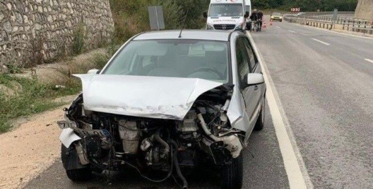 Bilecik’te trafik kazası: 3 yaralı
