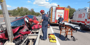 Susurluk'ta otoyolda trafik kazası; 3 yaralı