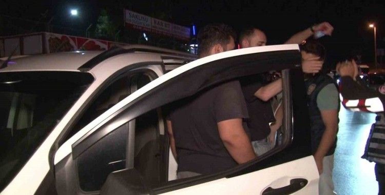 Maltepe’de polisten şok asayiş denetimi
