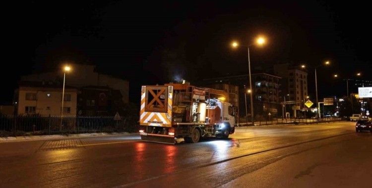 Denizli’de yol çizgileri yenileniyor
