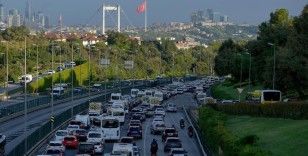 İstanbul'da sabah saatlerinde trafik yoğunluğu arttı