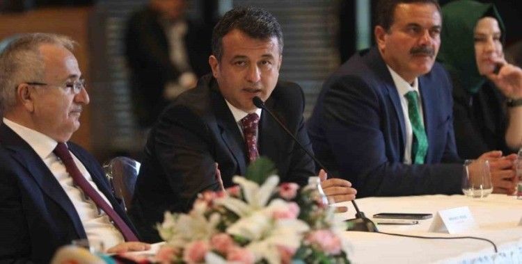 Başkan Doğan: “Otogarı raylı sistem ve hızlı tren hattına yakın bir yere taşımayı planlıyoruz”
