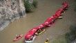 Rafting yapan gaziler Karasu Nehri’nde 50 metre uzunluğunda Türk bayrağı açtı
