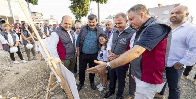 Toroslar Spor Park ve Çocuk Gelişim Merkezi inşaatında çalışmalar sürüyor
