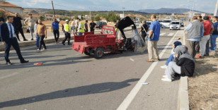 Yolun karşısına geçmek isteyen elektrikli motor sürücüsüne araç çarptı; 1 ölü