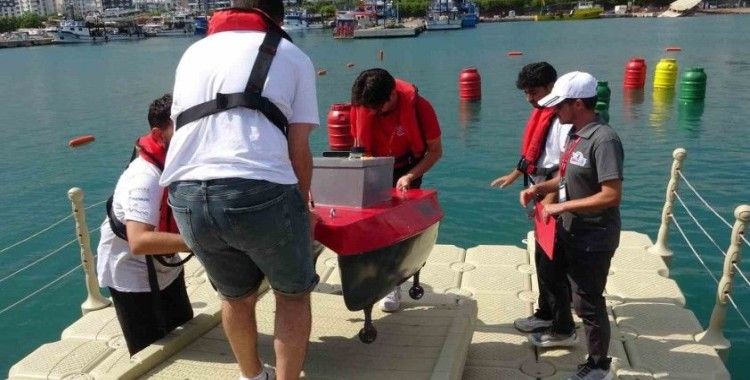 İlk defa düzenlenen insansız deniz aracı yarışması otonom sürüşleriyle tamamlandı
