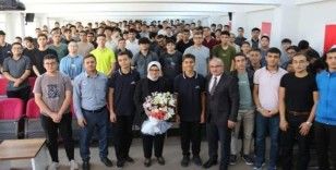 Milletvekili Ayşe Böhürler, İmam Hatipli gençlere konuştu
