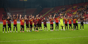 Göztepe, Süper Lig'de yoluna namağlup devam eden 4 takımdan biri