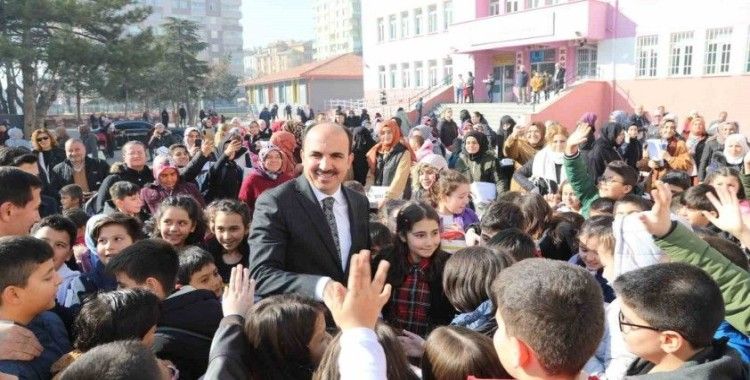 Başkan Altay: "Eğitim desteğimize başvurular başladı"
