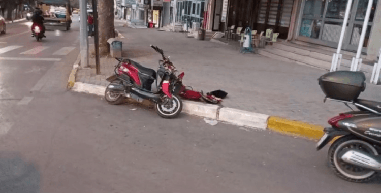 Edirne'de otomobil ile elektrikli motosiklet çarpıştı: 2 yaralı