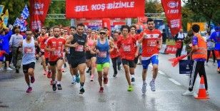 Eker I Run katılımcıları iyilik peşinde koşmak için yola çıkıyor
