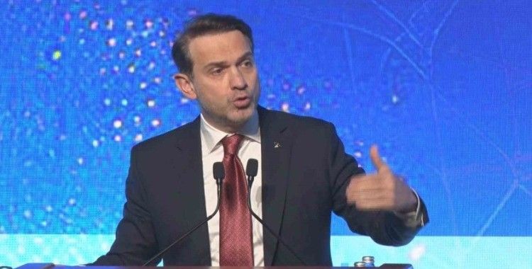 Bakan Bayraktar: "Yaklaşık 30 yıl içerisinde Türkiye’nin karbon nötr bir ekonomi olma hedefi var"
