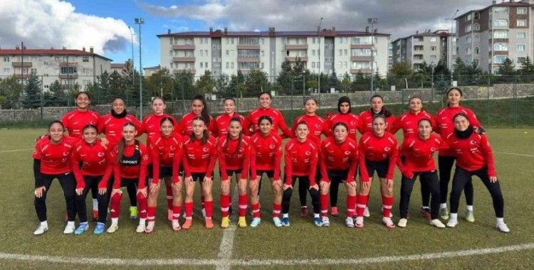 U17 Kız Millî Takımı Erzurum’da toplandı
