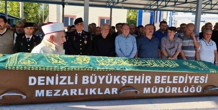 Şehit babası son yolculuğuna uğurlandı
