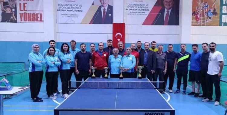 Erzincan’da 2. Kamu Spor Oyunları Masa Tenisi turnuvası tamamlandı
