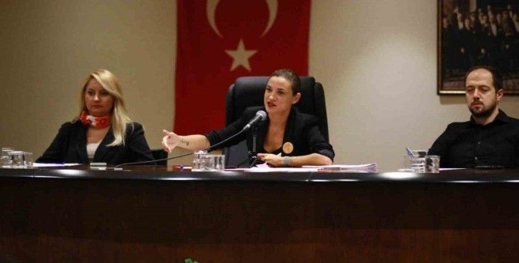 Başkan Sengel’den AK Parti sıralarına: "Haydi yürüyün beraber gidelim"
