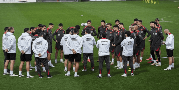 A Milli Futbol Takımı, Karadağ maçının hazırlıklarına başladı