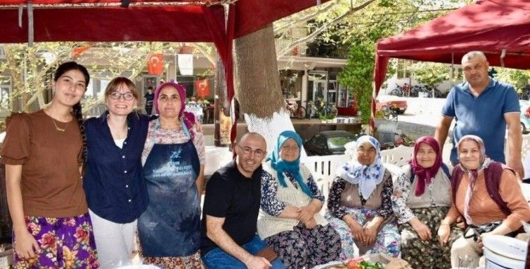 Başkan Zencirci, Selatin Organik Köy Pazarı’nda vatandaşlarla buluştu
