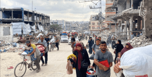 İsrail ordusu, Gazze'nin kuzeyinde kalan Filistinlileri sürgün etmeye çalışıyor