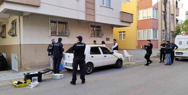 Kartal’da 6. kattan düşen öğretmen hayatını kaybetti
