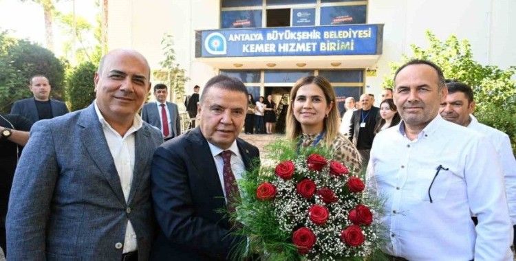 Başkan Böcek: “Antalya için var gücümüzle çalışmaya devam ediyoruz”
